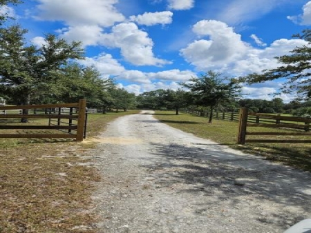 11.92 cattle farm with 2/2 residence
